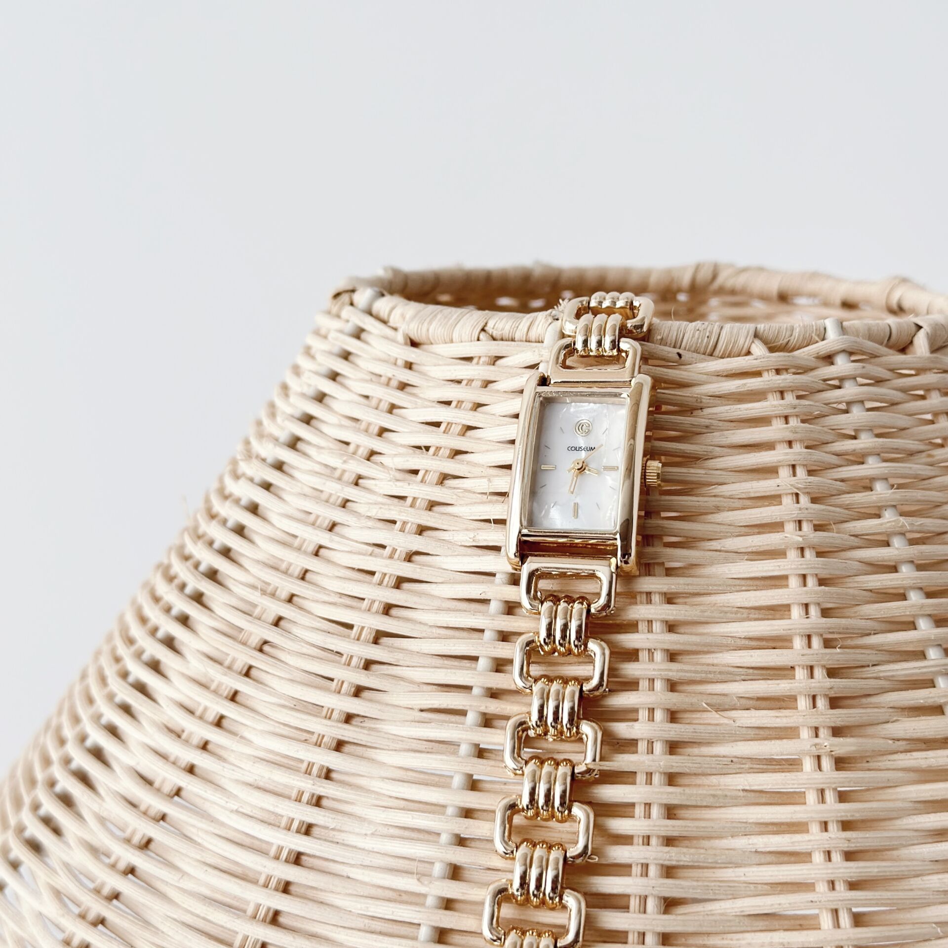Romm Gold-White Watch | Saat