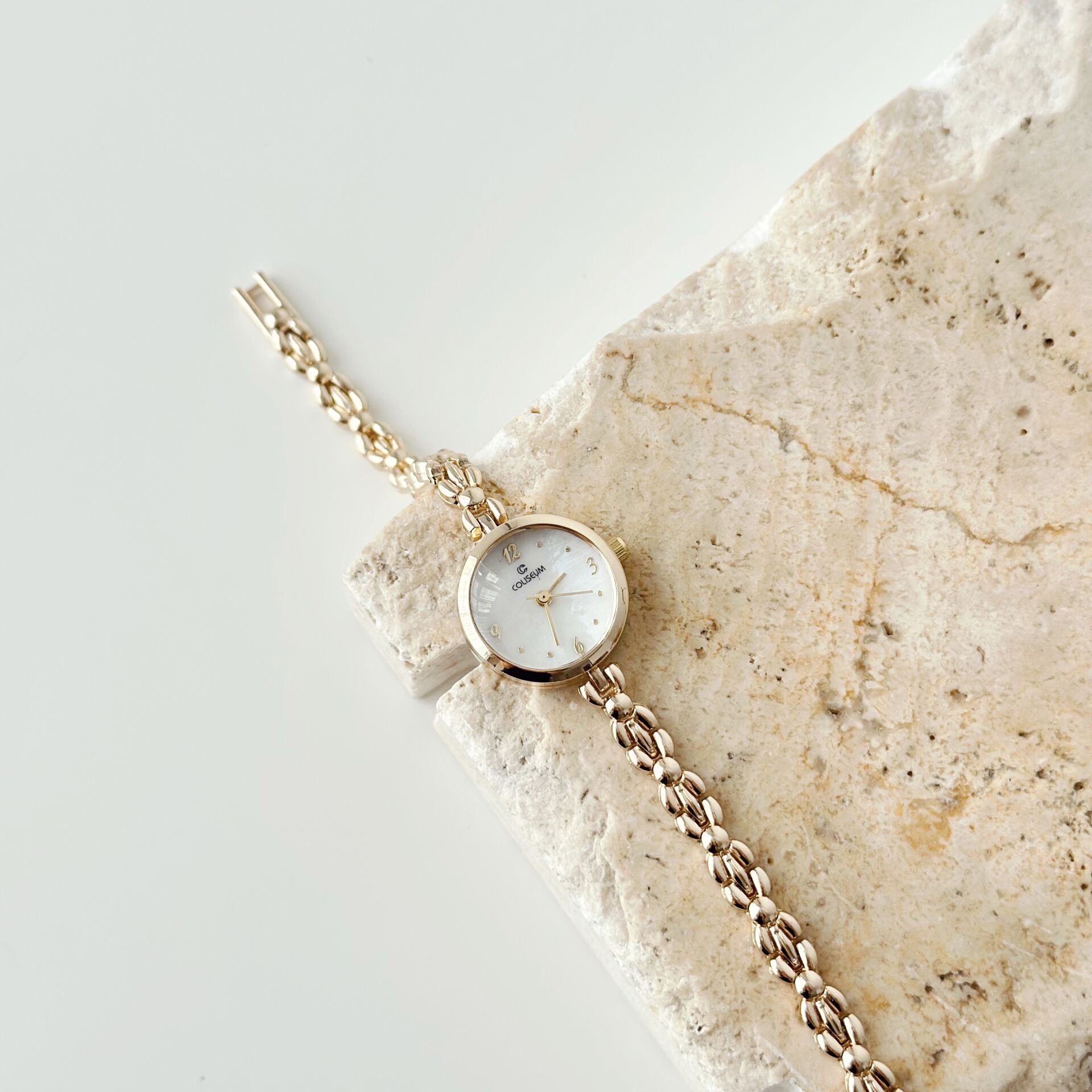 Nadia Gold-White Watch | Saat