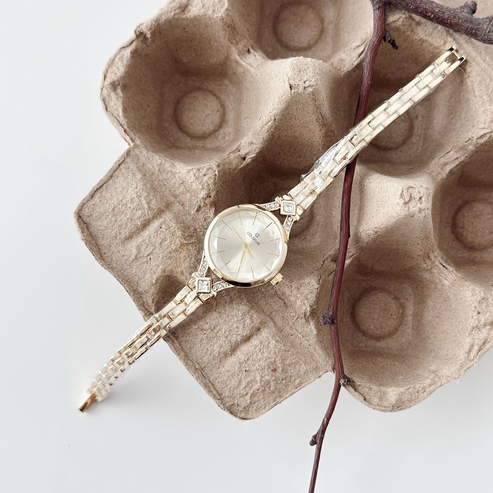 Charlet Gold Watch | Saat