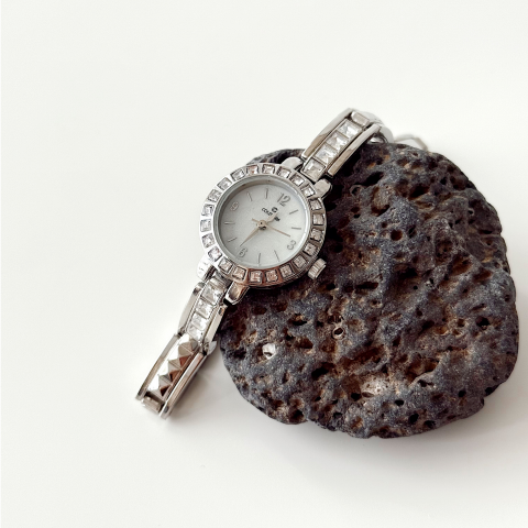 Veyra Grey-White Watch | Saat