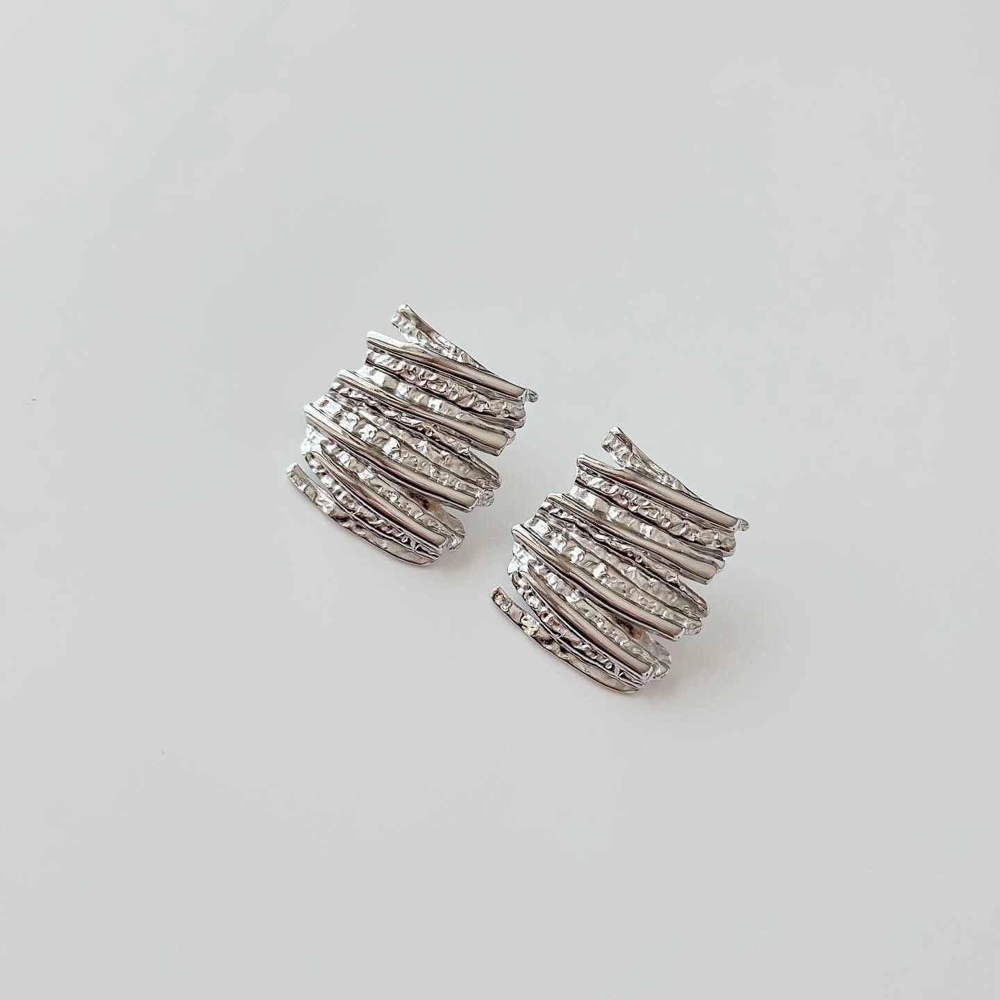 Chevi Grey Steel Earring | Çelik Küpe