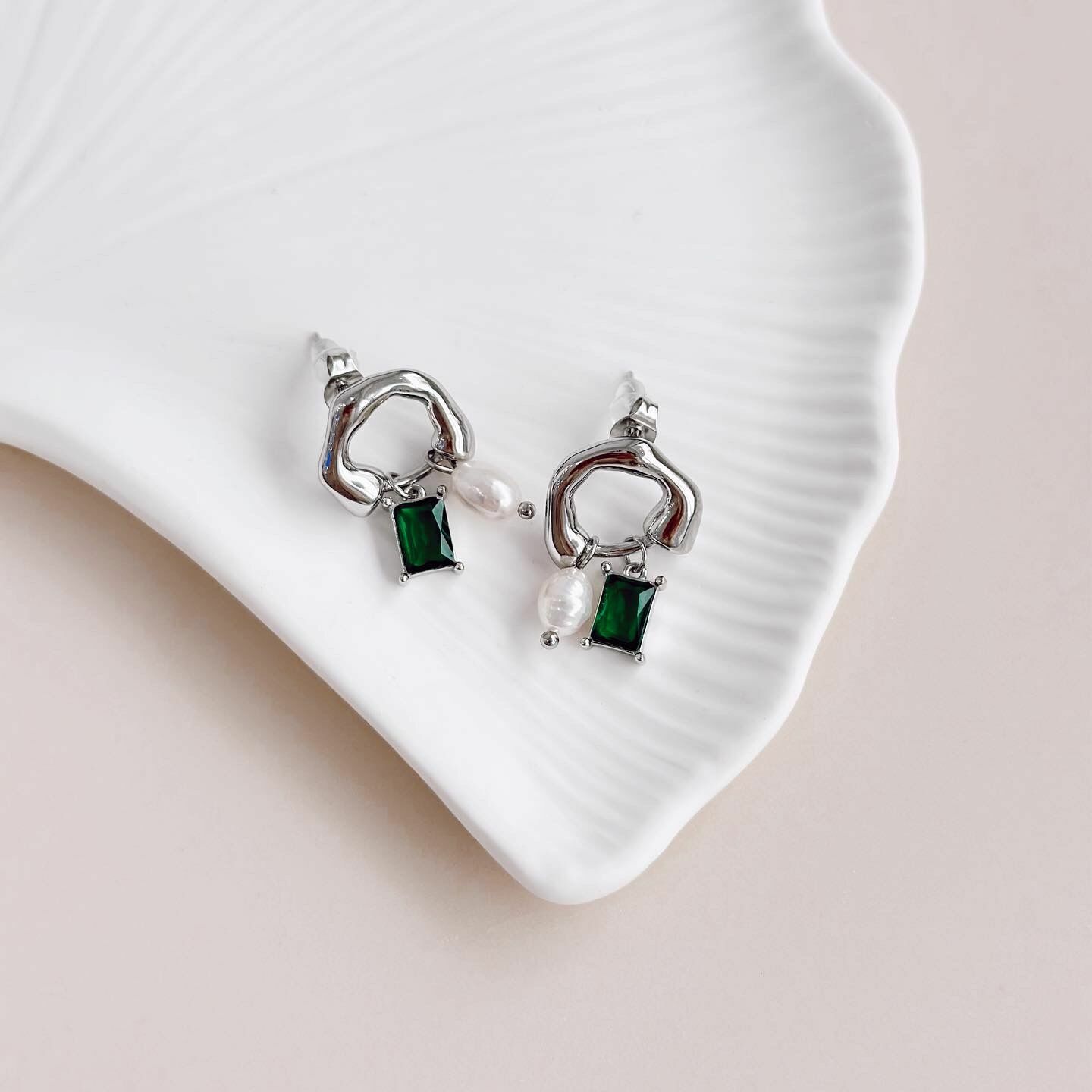 Rossa Grey Steel Earring