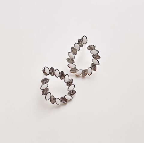 Le Feuill Grey Steel Earring